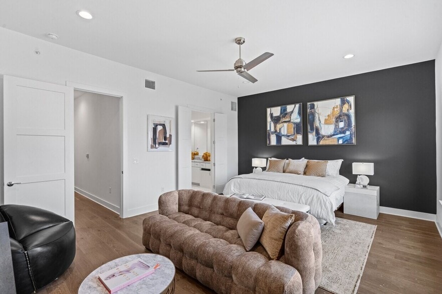 More Photos Of 3824 Berkman Dr, Austin Office Residential For Sale