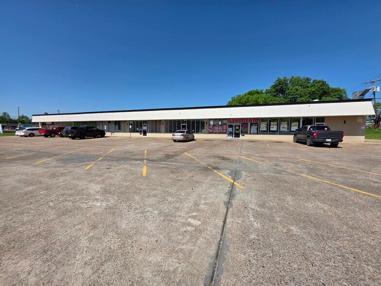 Primary Photo Of 701 Military Pky, Mesquite Unknown For Lease