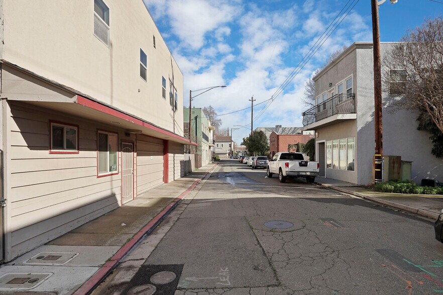 More Photos Of 14144 Market St, Walnut Grove Storefront For Sale