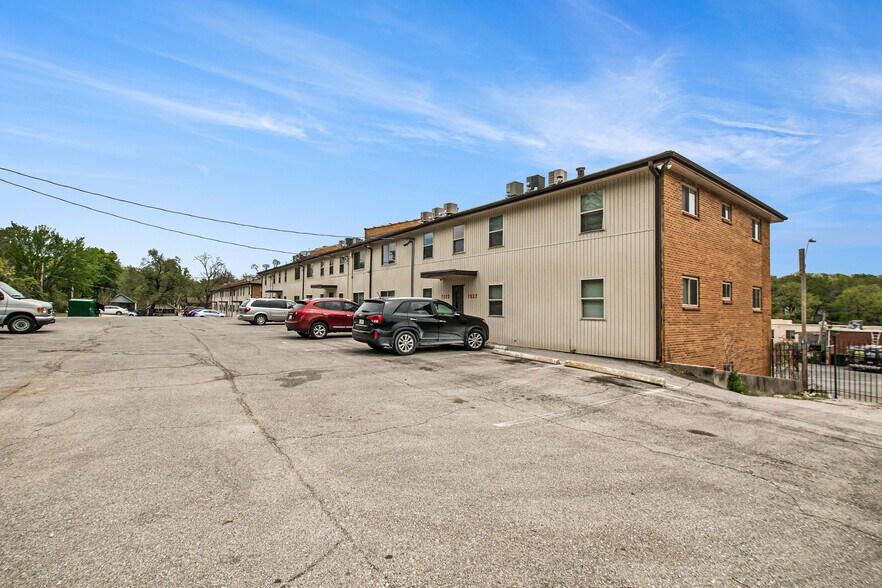 More Photos Of 7000 Cleveland Ave, Kansas City Apartments For Sale