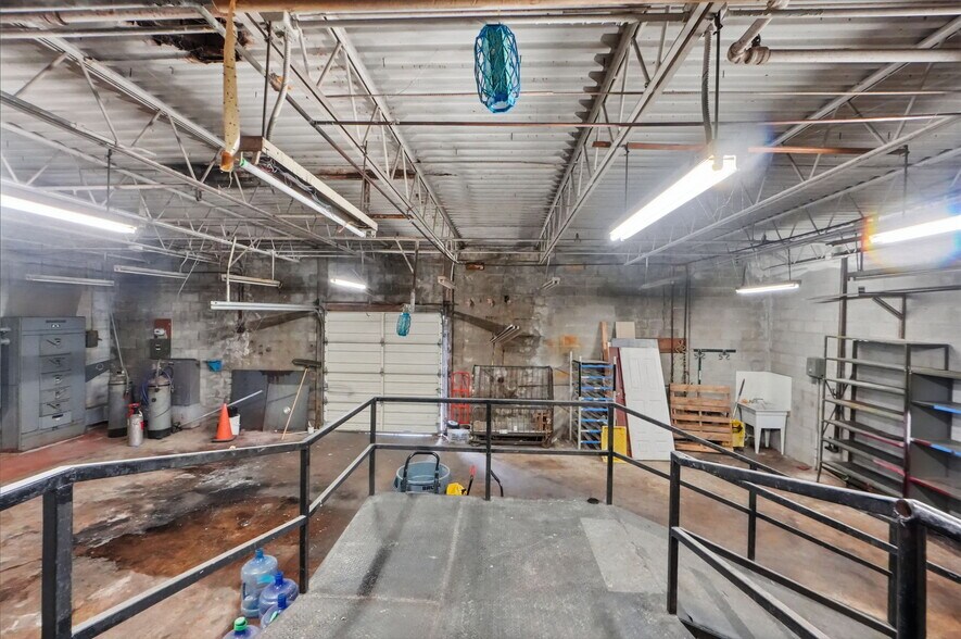 More Photos Of 3425 Sinclair Ln, Baltimore Warehouse For Sale