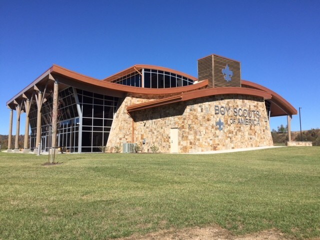More Photos Of 340 Oyler Ave, Oak Hill Hotel For Lease