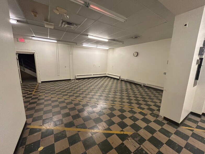 More Photos Of 2800 Gilbert Ave, Cincinnati Office For Sale