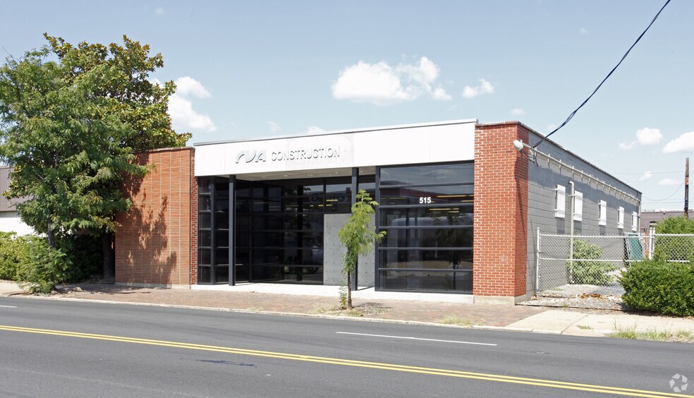 More Photos Of 609 Hull St, Richmond Unknown For Lease