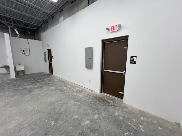 More Photos Of 11025 Lem Turner Rd, Jacksonville Storefront For Lease