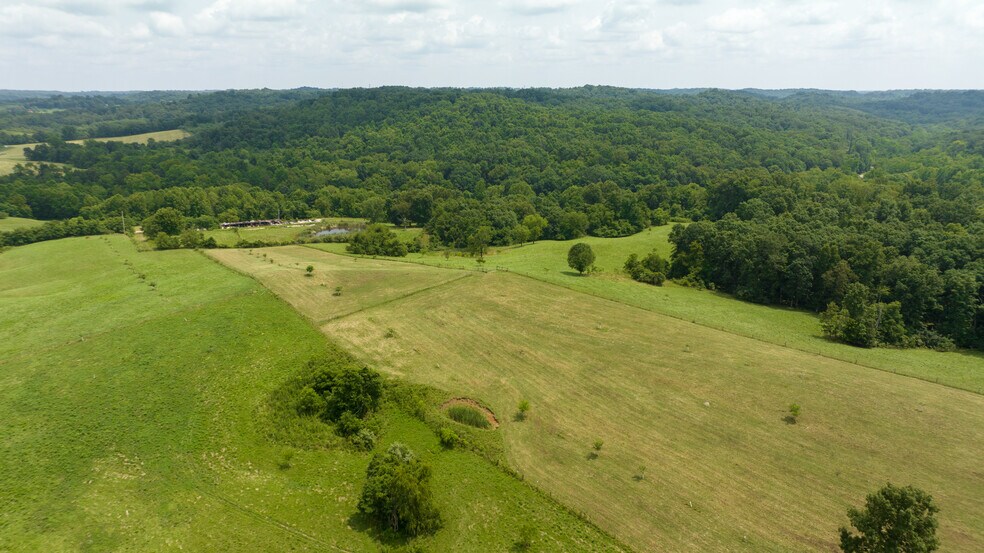 More Photos Of 901 Carpenter Rd, Albany Specialty For Sale