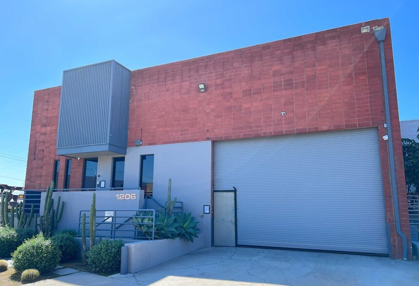More Photos Of 1206-1210 W Jon St, Torrance Warehouse For Sale