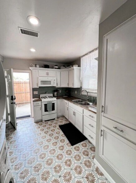 More Photos Of 305 N Mount Vernon Ave, Prescott Apartments For Sale