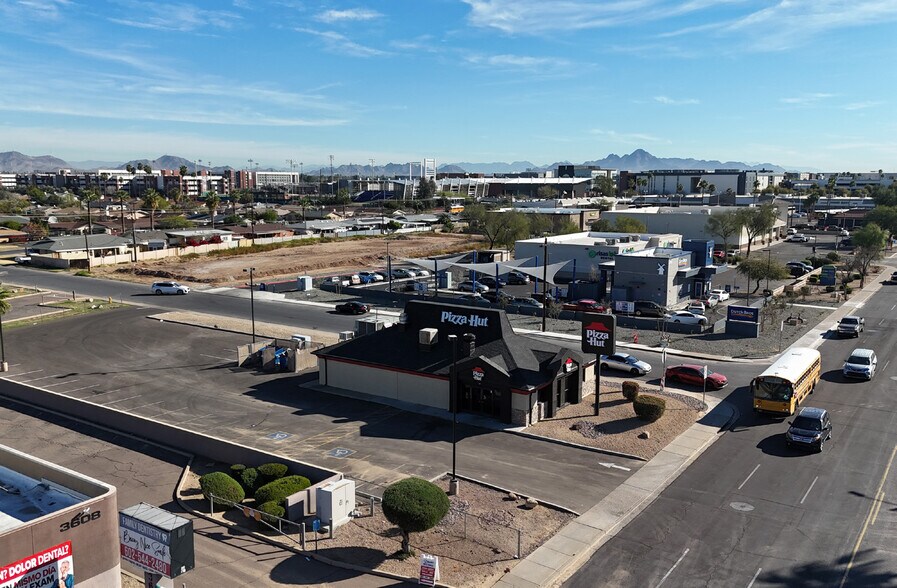 More Photos Of 3602 W Camelback Rd, Phoenix Storefront Retail Office For Sale