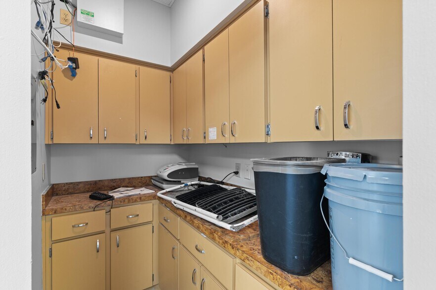 More Photos Of 2339 Sunset Point Rd, Clearwater Medical For Lease