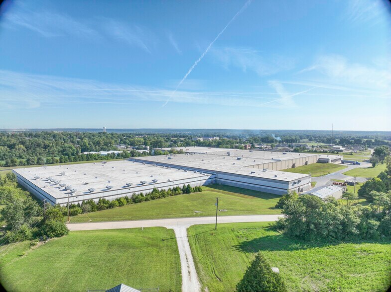Primary Photo Of 200 Academic Way, Troy Manufacturing For Sale