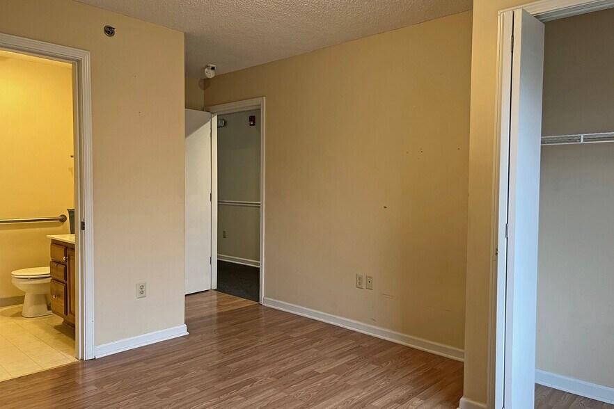 More Photos Of 1117 Brookhaven Rd, Franklin Assisted Living For Sale