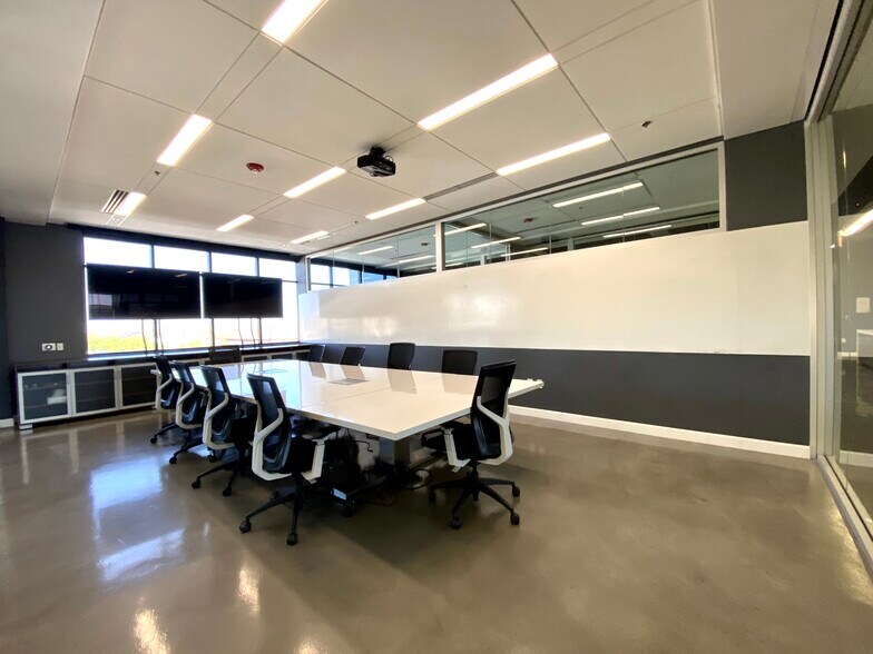 More Photos Of 6010 S Durango Dr, Las Vegas Loft Creative Space For Sale