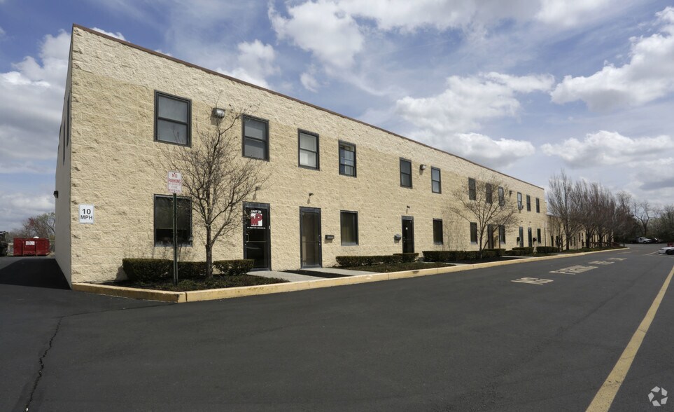 More Photos Of 324 2nd Street Pike, Southampton Light Distribution For Lease