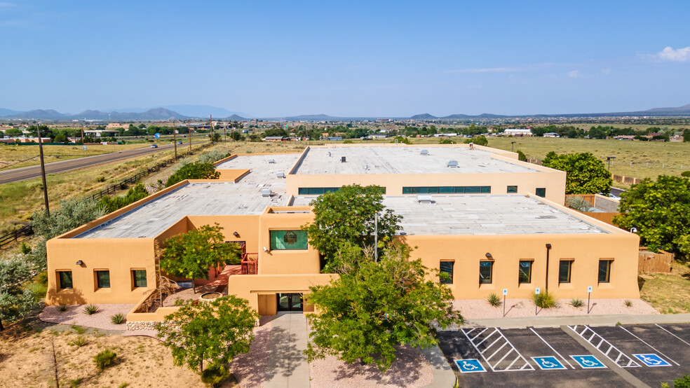 Primary Photo Of 1 Plaza La Prensa Rd, Santa Fe Office For Sale