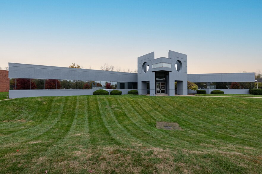 More Photos Of 7211 N Main St, Dayton Medical For Lease