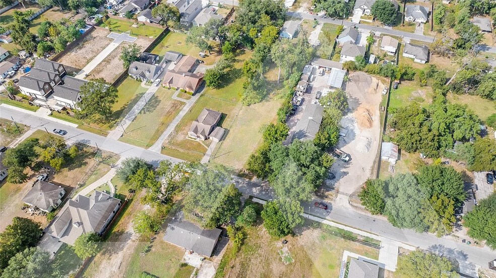 More Photos Of 2018 Dewalt st, Houston Land For Sale