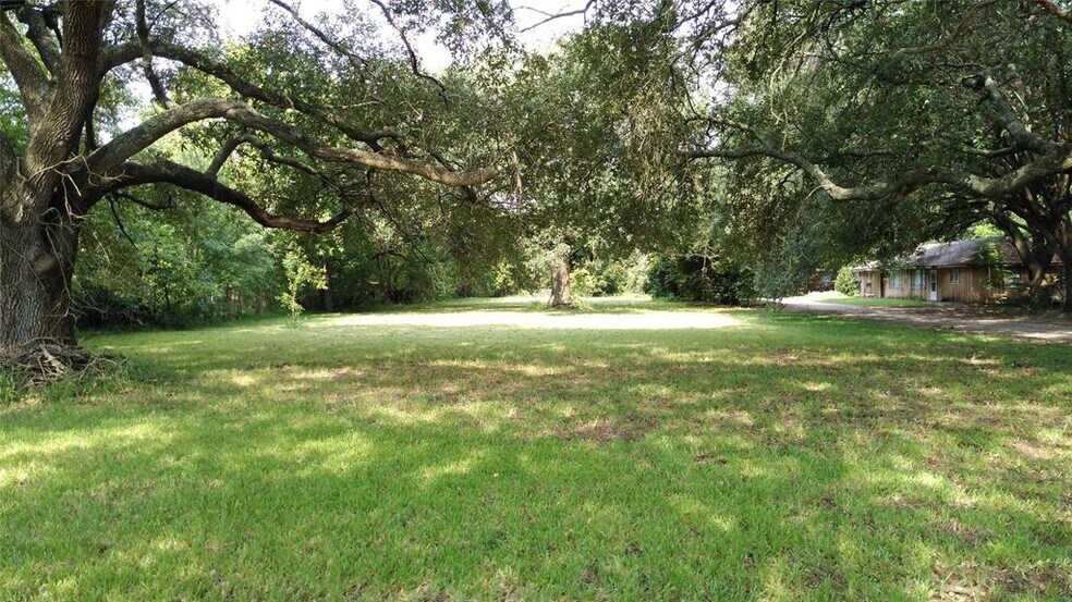 More Photos Of 13410 Cullen Blvd, Houston Land For Sale