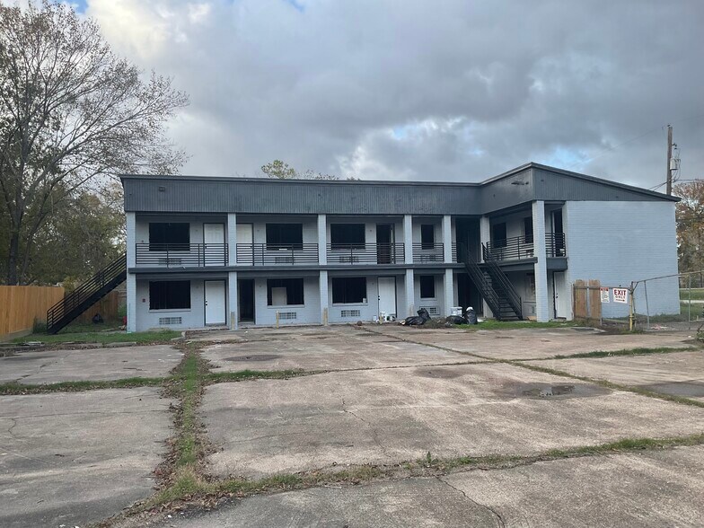 More Photos Of 1022 Randolph St, Houston Apartments For Sale