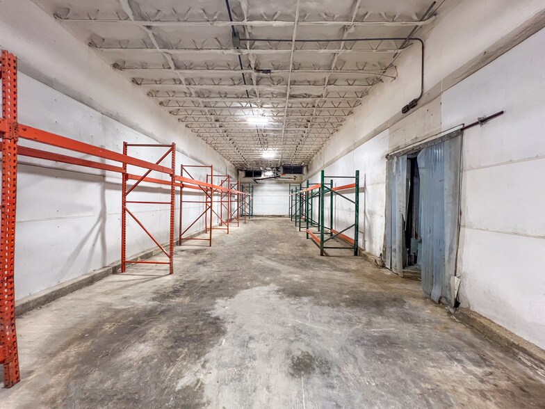 More Photos Of 1305 S Brazos St, San Antonio Refrigeration Cold Storage For Lease