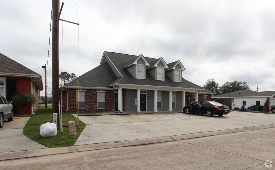 More Photos Of 1065 Muller Pky, Westwego Office For Sale
