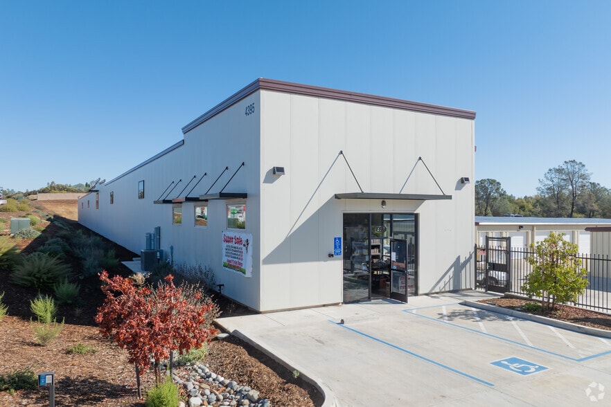 More Photos Of 4395 Business Dr, Cameron Park Self Storage For Sale