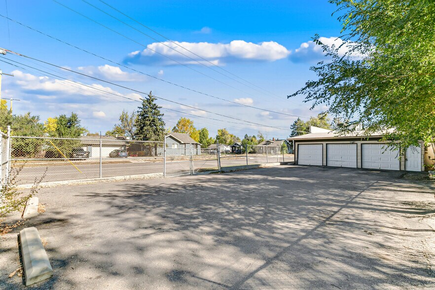 More Photos Of 3200 W 2nd Ave, Denver Office For Sale