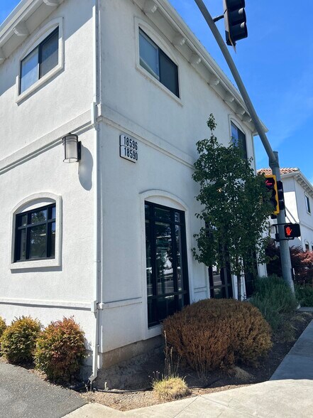 More Photos Of 18590-18594 Sonoma Hwy, Sonoma Storefront Retail Residential For Sale