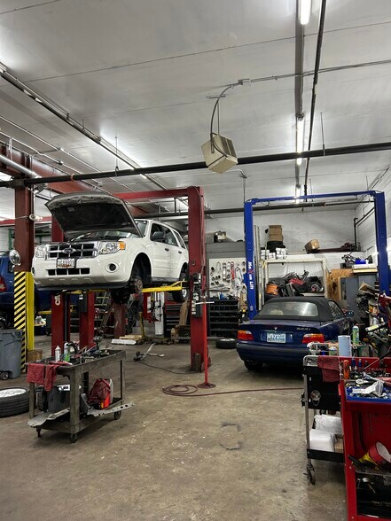 More Photos Of 7611-7615 Rickenbacker Dr, Gaithersburg Flex For Lease