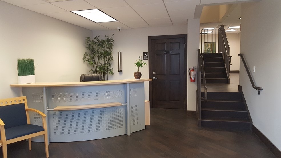 More Photos Of 3030-3050 NW 82nd Ave, Miami Showroom For Lease