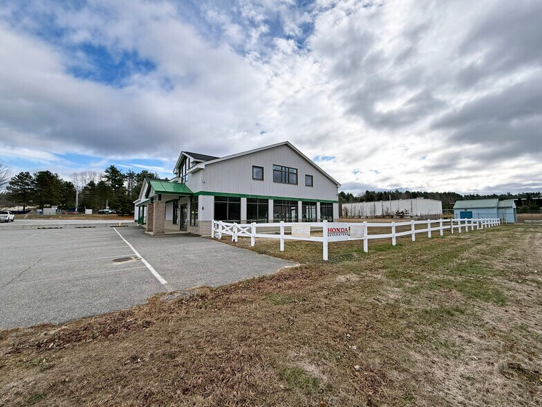 More Photos Of 149 Sheep Davis Rd, Pembroke Storefront For Lease