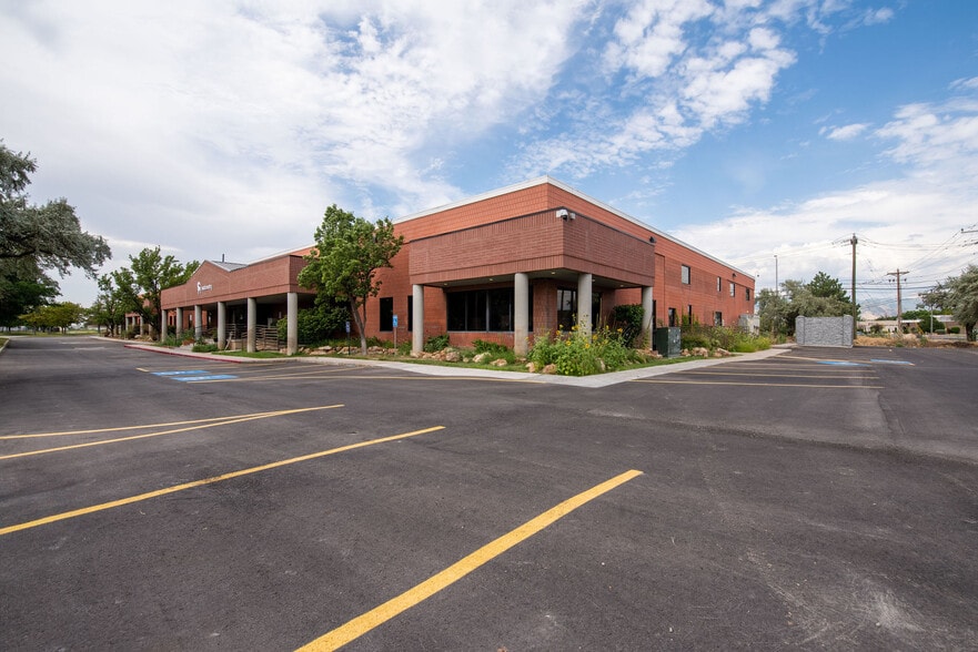 More Photos Of 2650 S Decker Lake Blvd, Salt Lake City Unknown For Lease