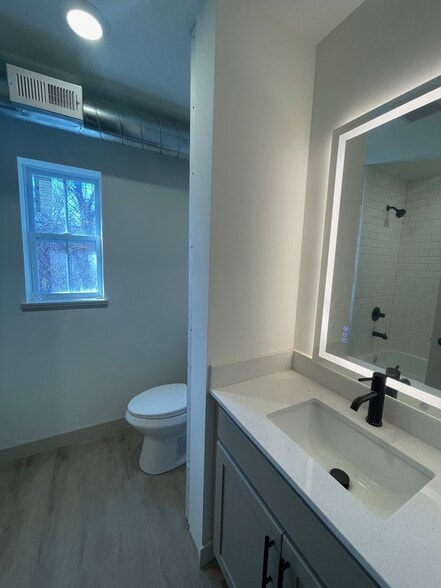 More Photos Of 815 6th St SE, Minneapolis Land For Sale