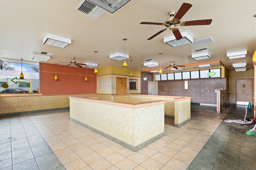 More Photos Of 774 Main St, Springfield Fast Food For Sale