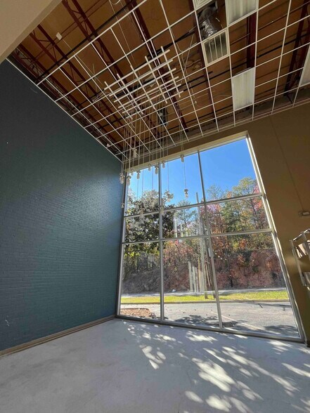 More Photos Of 1900 20th Ave S, Birmingham Medical For Sale