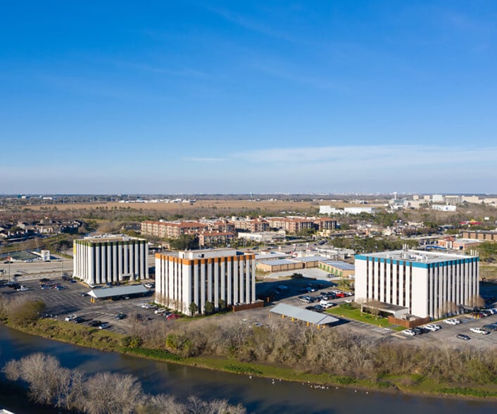 More Photos Of 1100 Nasa Pky, Houston Office For Lease