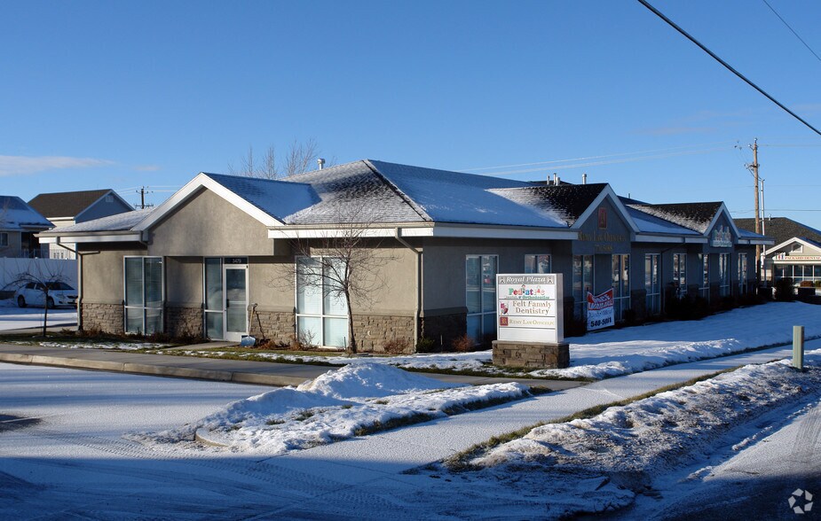 More Photos Of 3479-3491 W 4800 S, Roy Medical For Lease