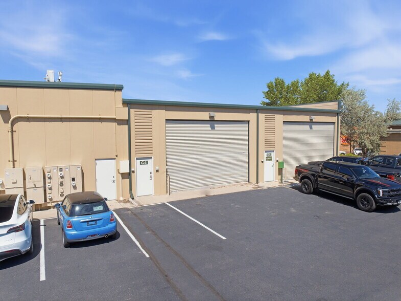 More Photos Of 9337 Commerce Center St, Highlands Ranch Showroom For Sale