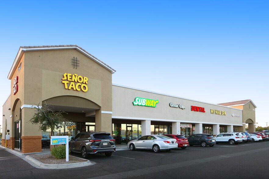 More Photos Of 19423 N R H Johnson Blvd, Sun City West General Retail For Lease