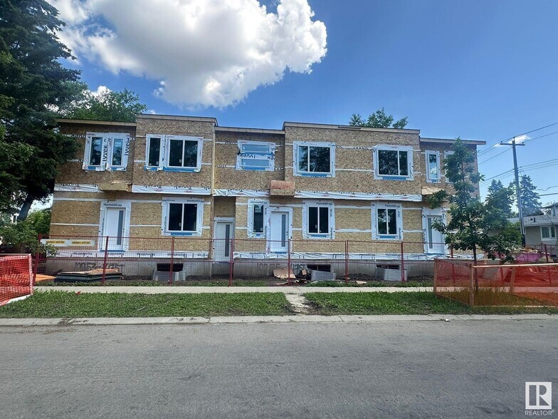 More Photos Of 10253 / 55 / 57 147 St NW, Edmonton Apartments For Sale