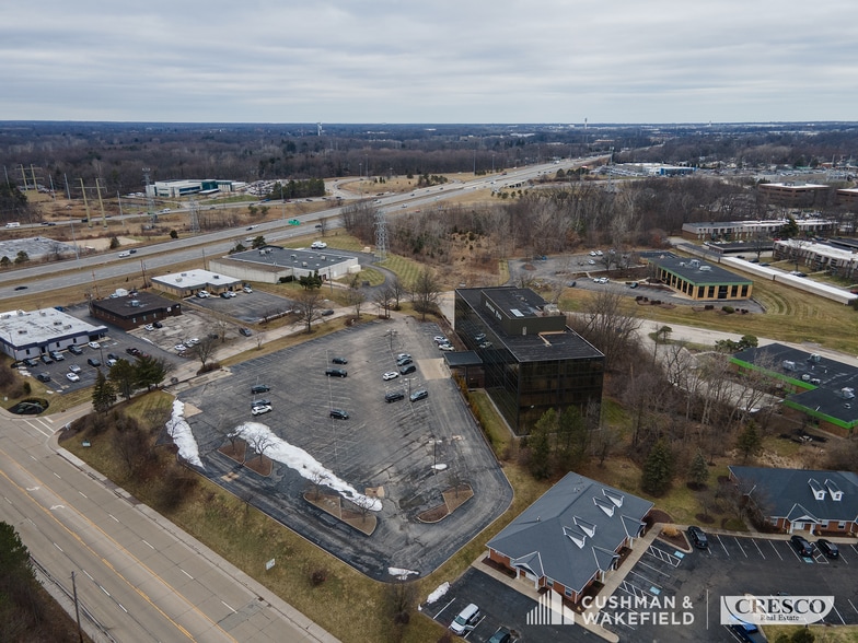 More Photos Of 16600 Sprague Rd, Middleburg Heights Office For Lease