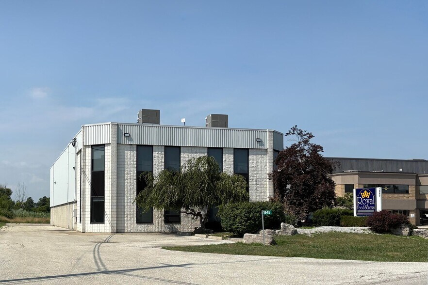 Primary Photo Of 1945 Blackacre Dr, Tecumseh Industrial For Lease