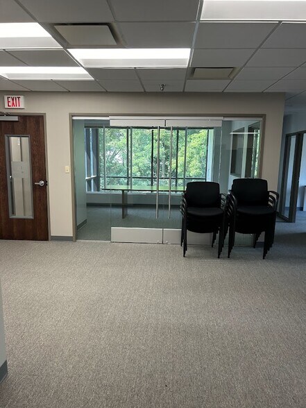 More Photos Of 103 Bradford Rd, Wexford Medical For Lease