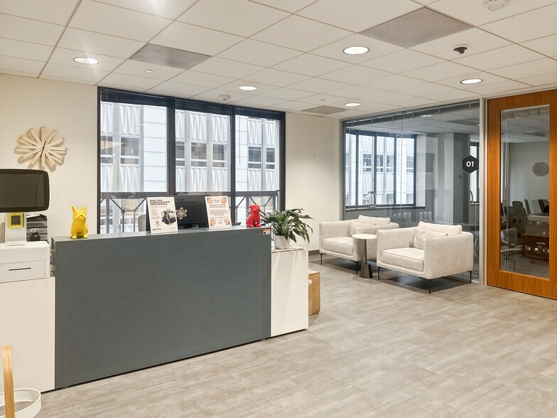 More Photos Of 101 Montgomery St, San Francisco Coworking Space
