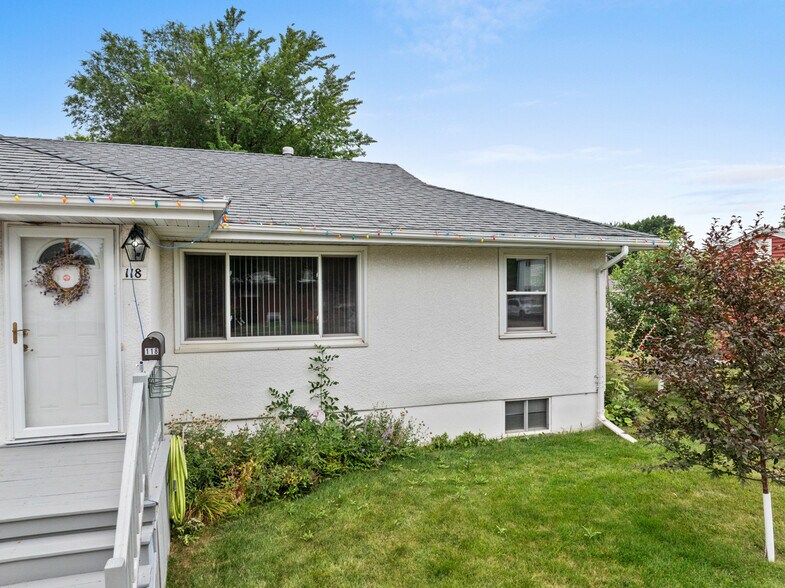 More Photos Of 118 21st St NW, Minot Multifamily For Sale