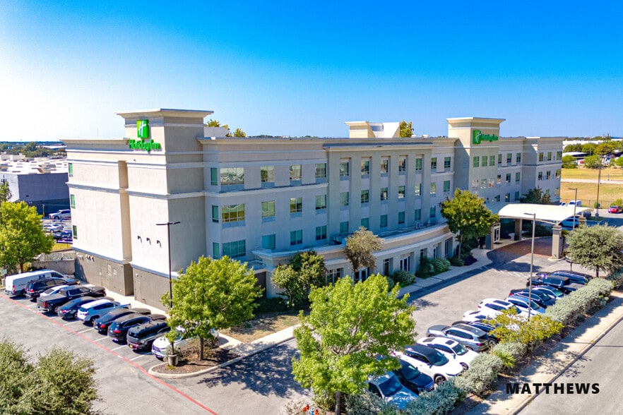 Primary Photo Of 5535 University Heights Blvd, San Antonio Hotel For Sale