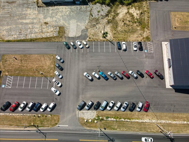 More Photos Of 409 Emerson Ave, Hampstead Industrial For Sale