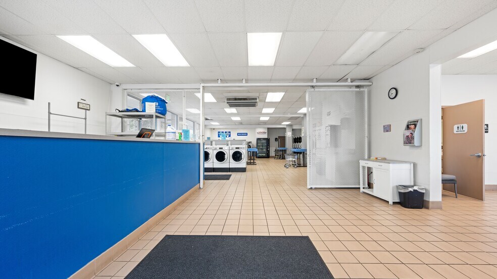 More Photos Of 905 S 2nd Ave, Walla Walla General Retail For Sale