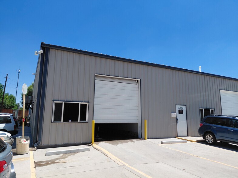 More Photos Of 6709-6711 W 58th Pl, Arvada Warehouse For Lease