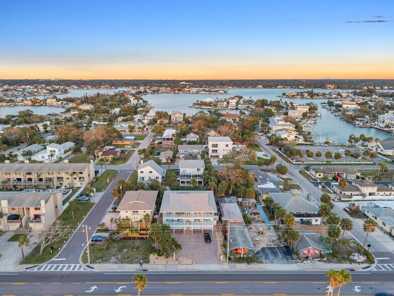 More Photos Of 1809 Gulf Blvd, Indian Rocks Beach Apartments For Sale